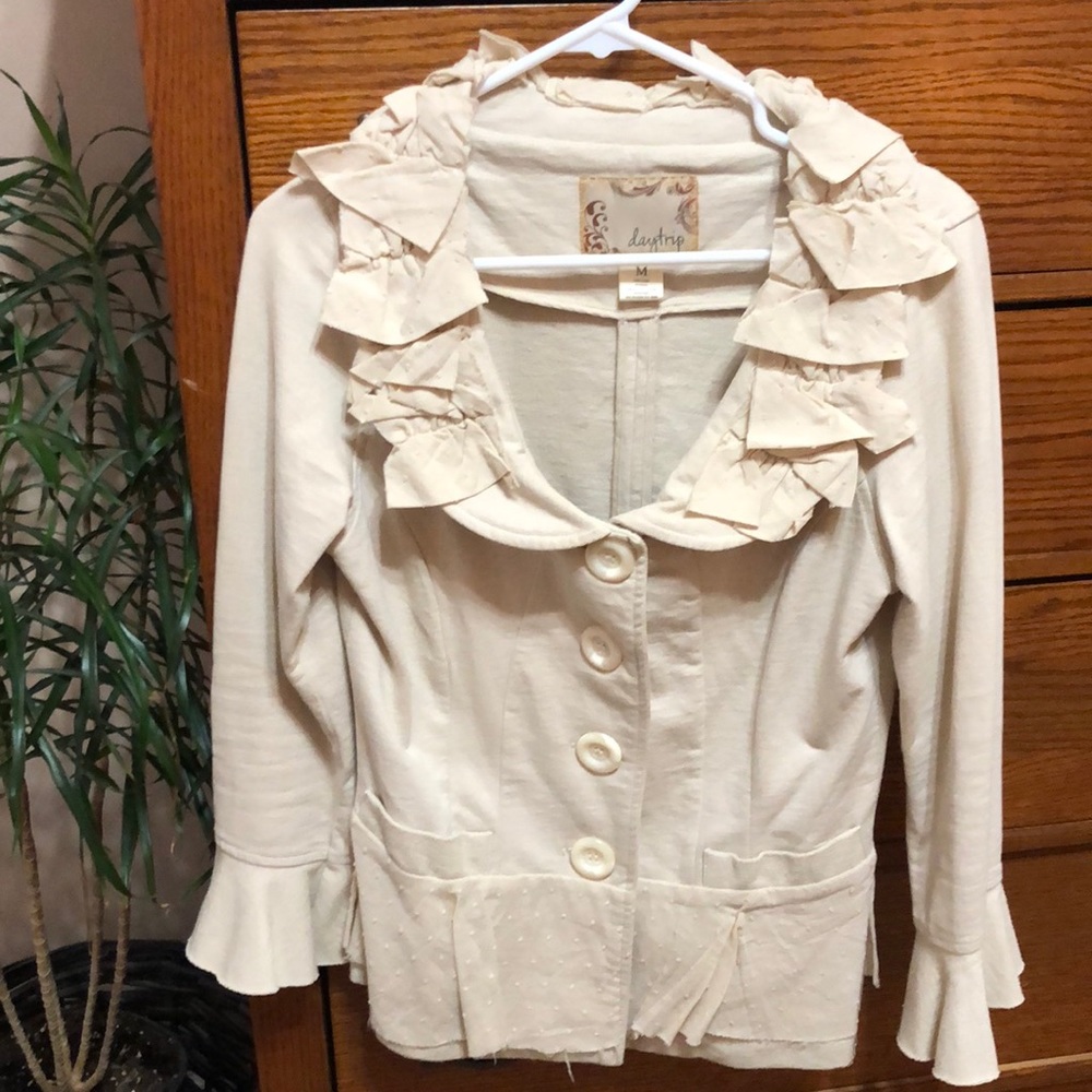 Daytrip cream colored button up jacket